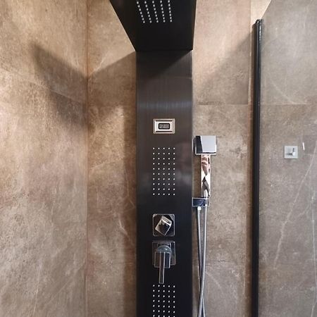 Apartamento Acogedor Junto A Calle Betis, Triana-Los Remedios เซบีญา ภายนอก รูปภาพ