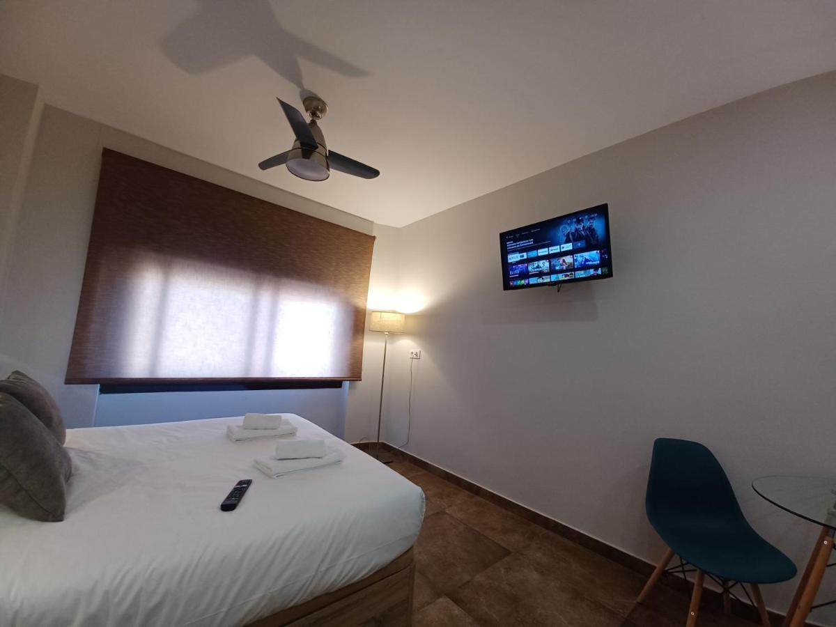 Apartamento Acogedor Junto A Calle Betis, Triana-Los Remedios เซบีญา ภายนอก รูปภาพ