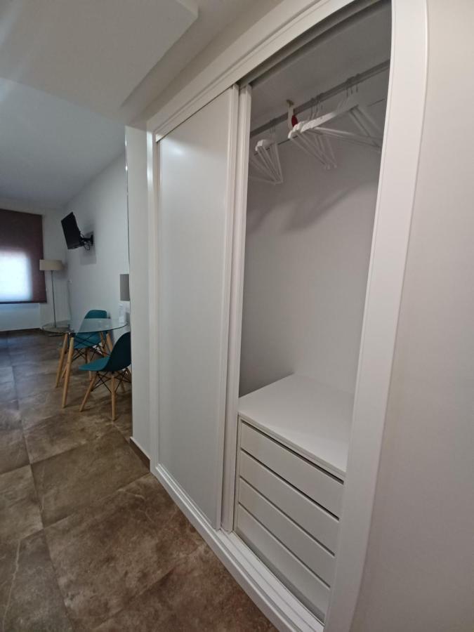 Apartamento Acogedor Junto A Calle Betis, Triana-Los Remedios เซบีญา ภายนอก รูปภาพ