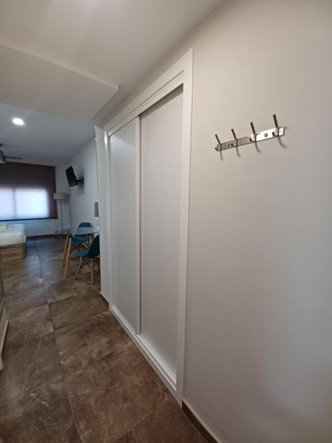 Apartamento Acogedor Junto A Calle Betis, Triana-Los Remedios เซบีญา ภายนอก รูปภาพ