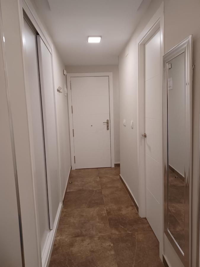 Apartamento Acogedor Junto A Calle Betis, Triana-Los Remedios เซบีญา ภายนอก รูปภาพ