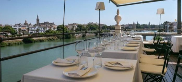 Apartamento Acogedor Junto A Calle Betis, Triana-Los Remedios เซบีญา ภายนอก รูปภาพ
