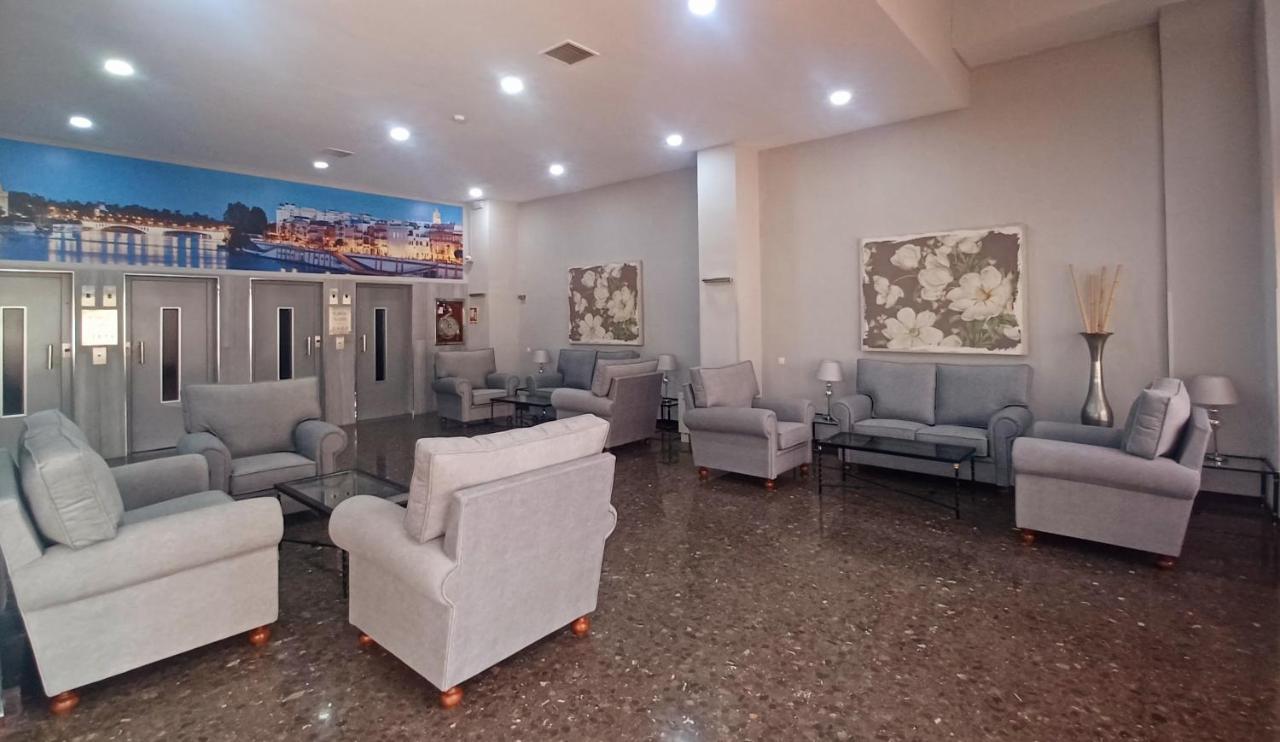 Apartamento Acogedor Junto A Calle Betis, Triana-Los Remedios เซบีญา ภายนอก รูปภาพ